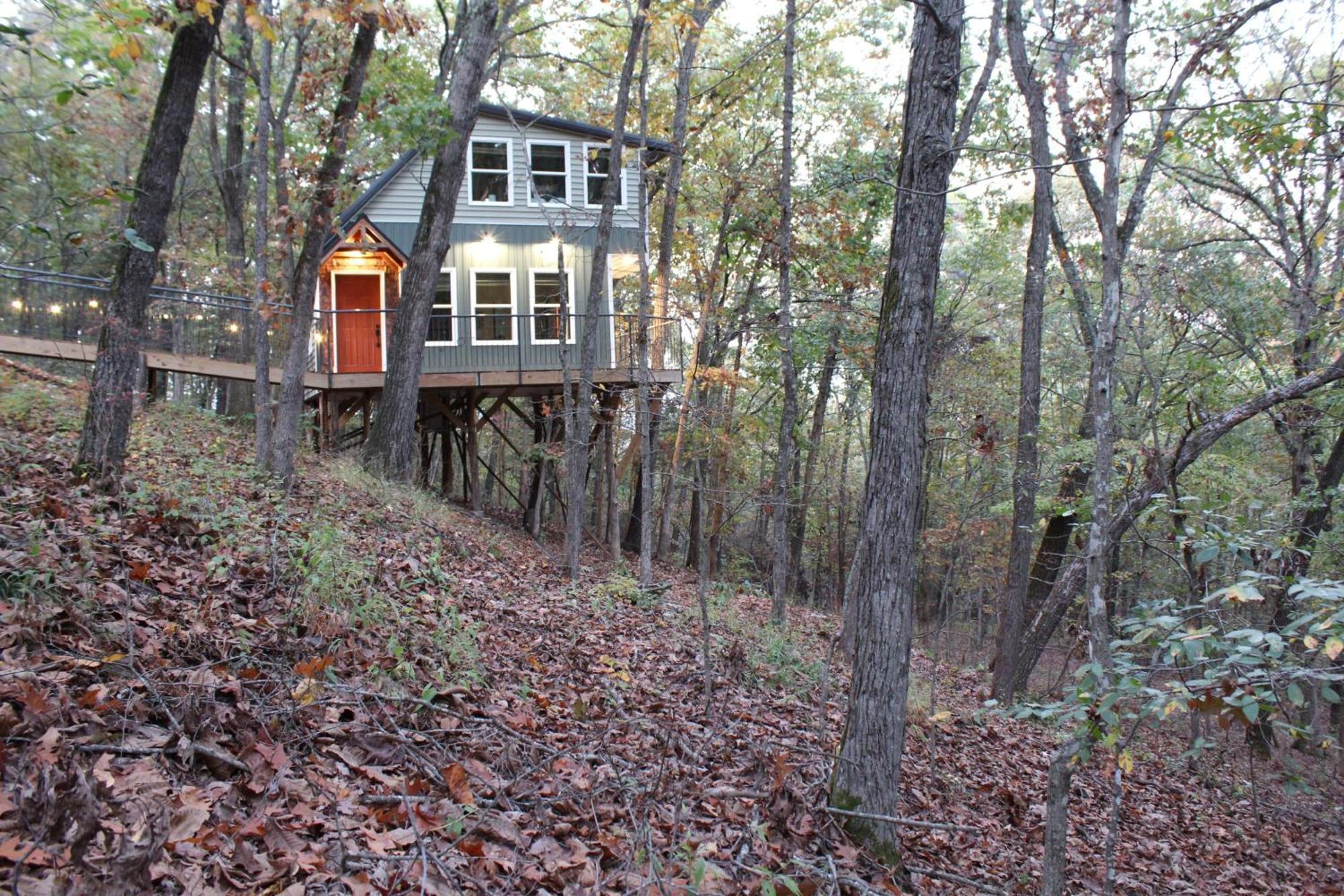 Secluded Treehouse In The Woods - Tree Hugger Hideaway Villa Branson Exterior photo