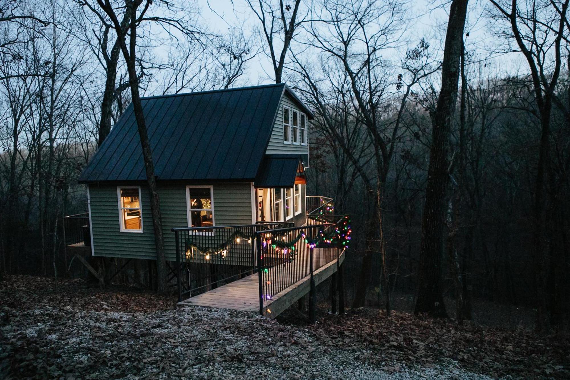 Secluded Treehouse In The Woods - Tree Hugger Hideaway Villa Branson Exterior photo